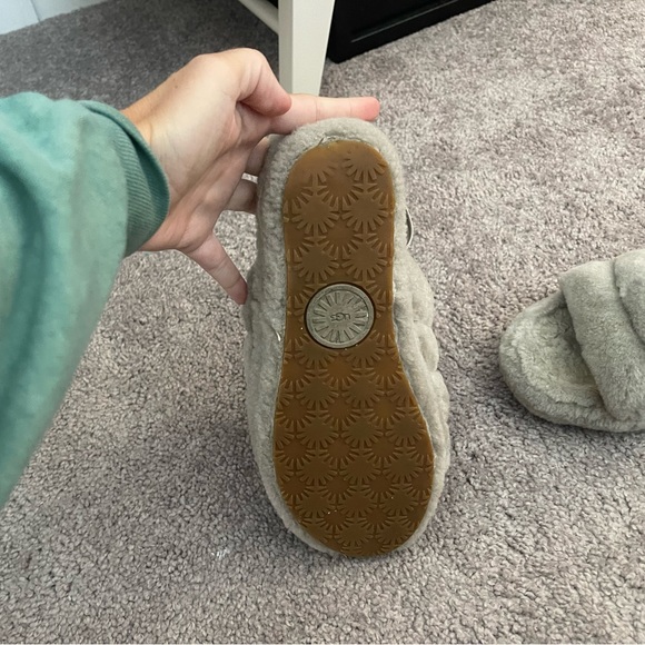 UGG women’s fluff yeah slipper - Picture 7 of 7